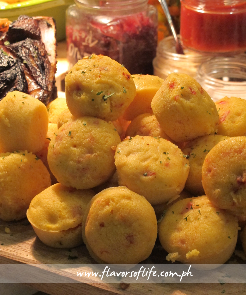 Corn & Pimiento Polenta Cakes (Epicurious)