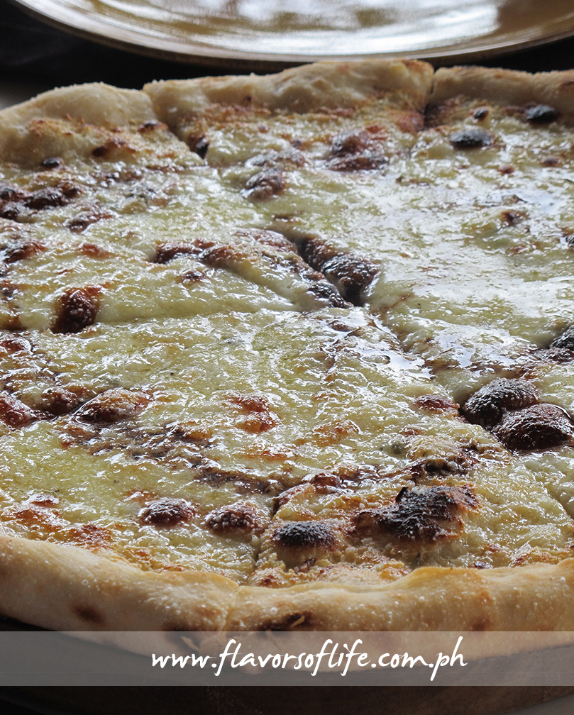 Quattro Formaggi Pizze