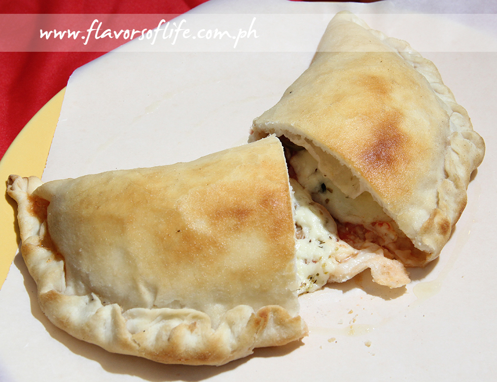 Calzone (Lombardi's)
