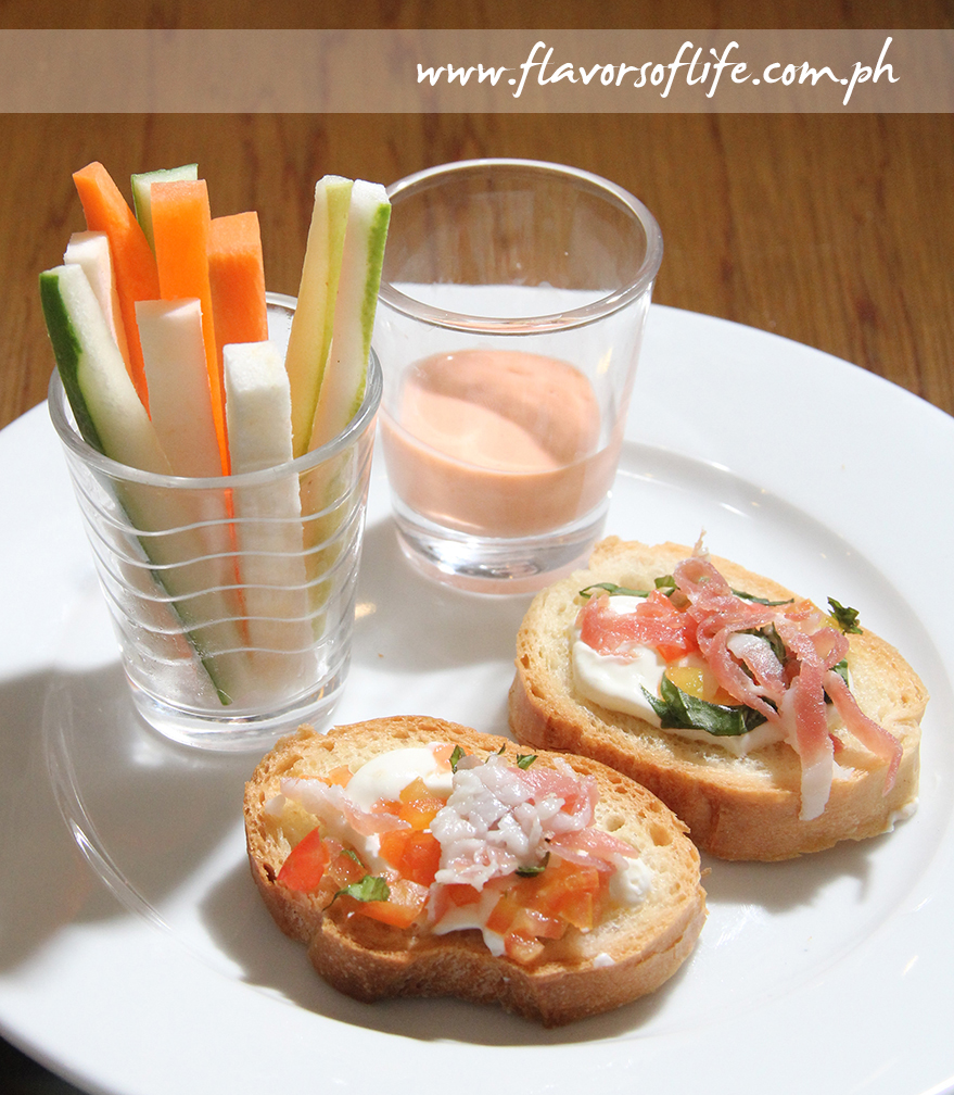 Vegetable Crudites with Dip and Bruschetta