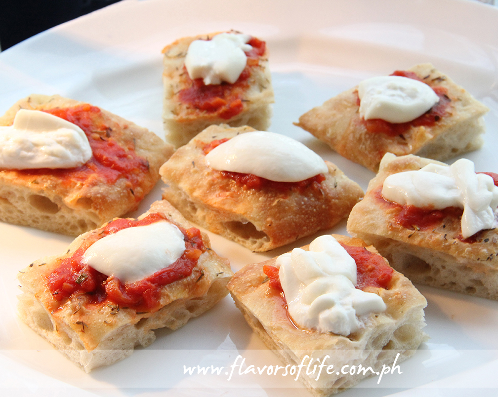 Buffalo Mozzarella Pizza