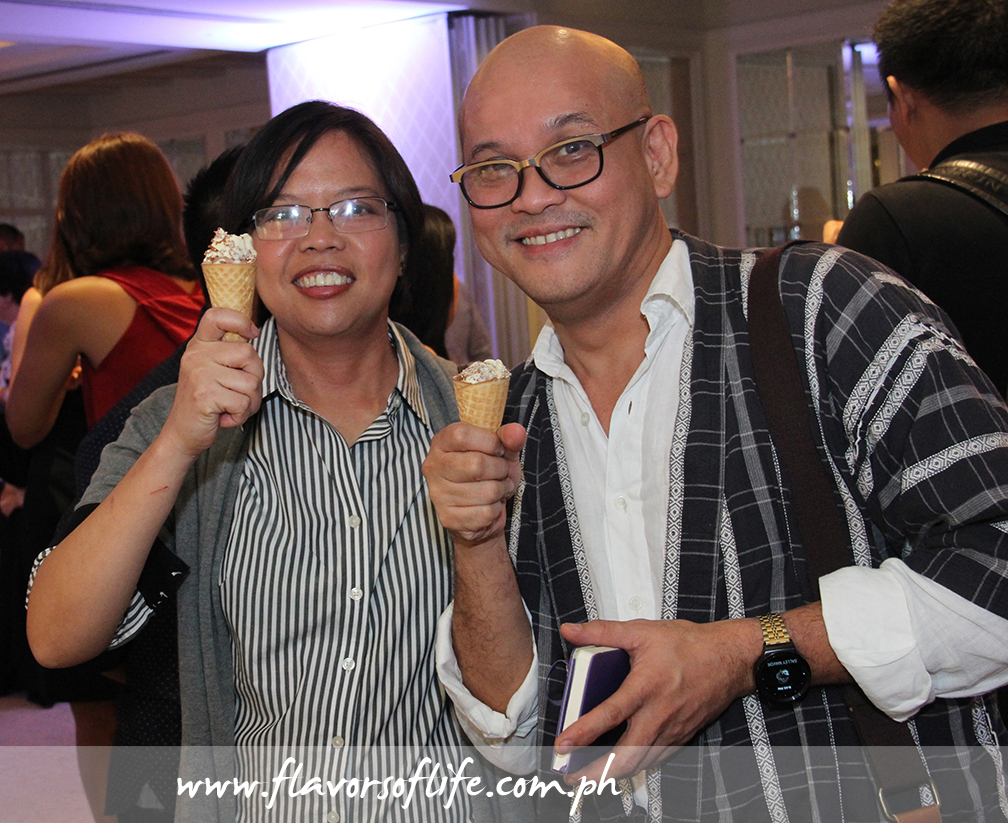 Enderun Colleges' Bel Castro and Hyatt City of Dreams Manila's Ouie Badelles enjoying ice cream
