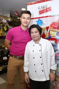 Chef Dorothy Ferreria with event host Steven Silva